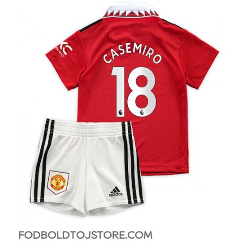 Manchester United Casemiro #18 Hjemmebanesæt Børn 2022-23 Kortærmet (+ Korte bukser)